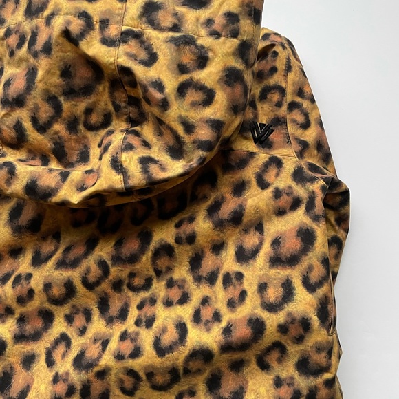 Burton Leopard Print jacket size Sm - Picture 2 of 7